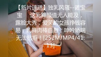 最新全镜偷窥漂亮美眉嘘嘘